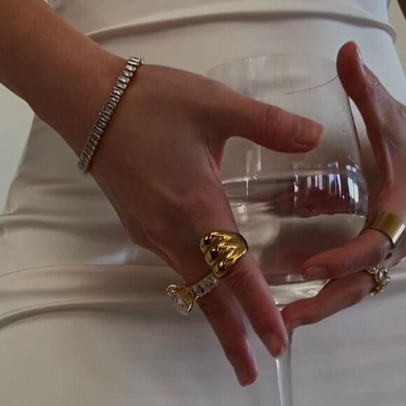 HEYMAEVE 18K GOLD TENNIS BRACELET - Picture 2 of 4